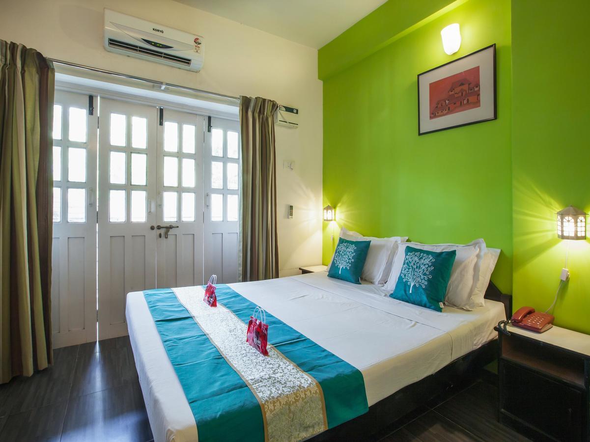 Hotel Oyo 2374 Near Club Cubana 3*